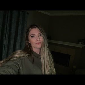 Meet your Posher, Elizabeth